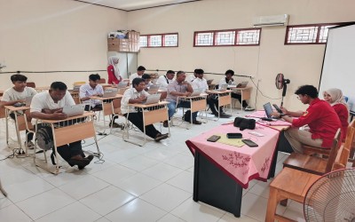 Gladi Bersih ajang pemantapan persiapan ujian TKA Kesetaraan Paket C di PKBM Mawar.
