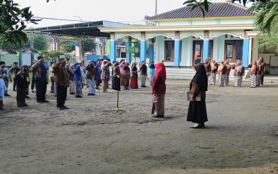 MEMUPUK SEMANGAT BELAJAR DAN DAYA JUANG DALAM PERINGATAN HARI KARTINI