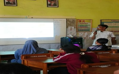 PENGUATAN KARAKTER DAN ATTITUDE DI PKBM MAWAR BERSAMA NCL KOTA MADIUN
