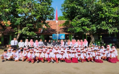 “Momentum Hari Guru sebagai Upaya Penguatan Profesionalisme Pendidik di SDN 03 Bagi dan PKBM Mawar”